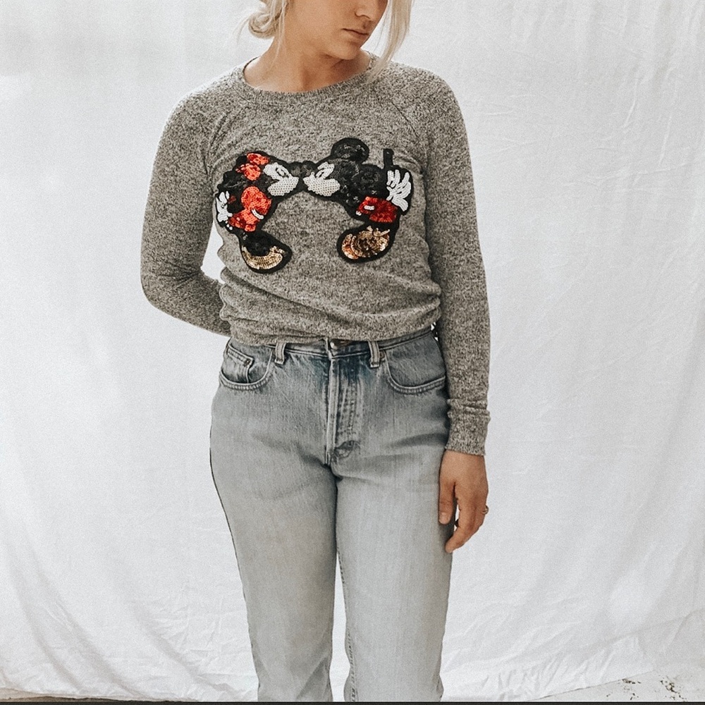 DISNEY sweater with sequined design